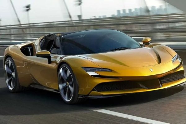 Ferrari’den Dört Yeni Model Hamlesi: İsim Hakları Başvurusu Geleceğin Süper Otolarını İşaret Ediyor